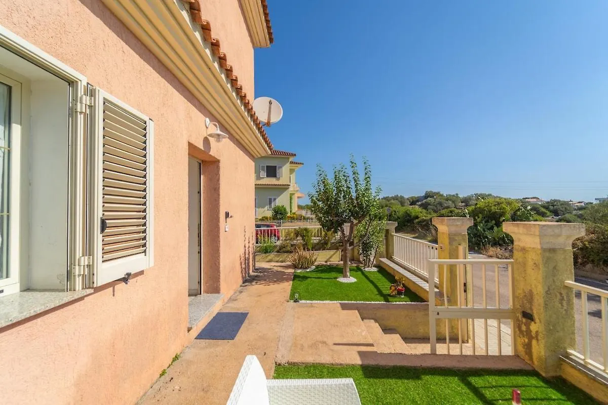 אולביה Apartment With Garden 0*,  איטליה